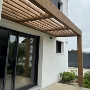 Pergola sur-mesure posée par Anex Ouest