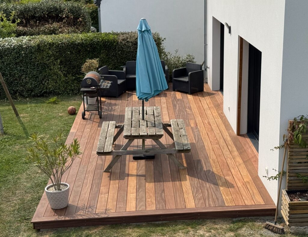 TERRASSE 2 Terrasse en bois sur-mesure posée par Anex Ouest