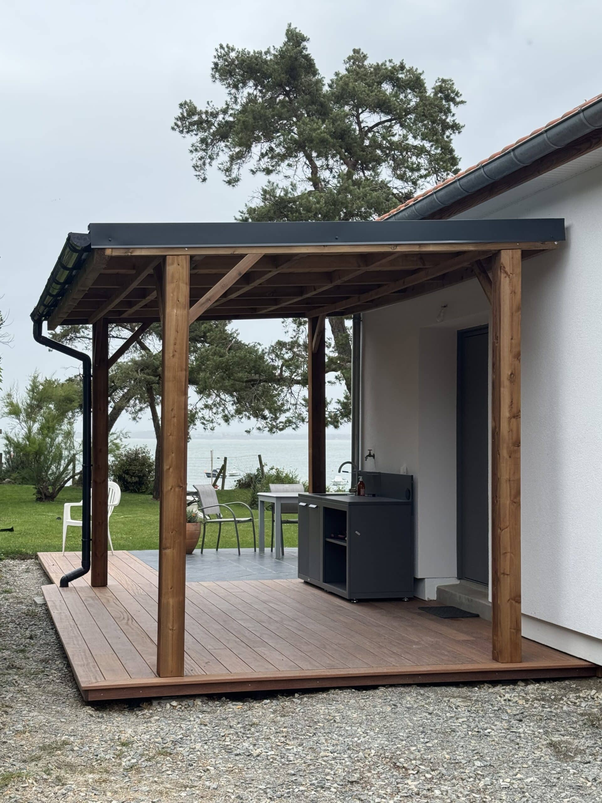 pergola bois ipe et terrasse cumaru amenagement exterieur mesquer