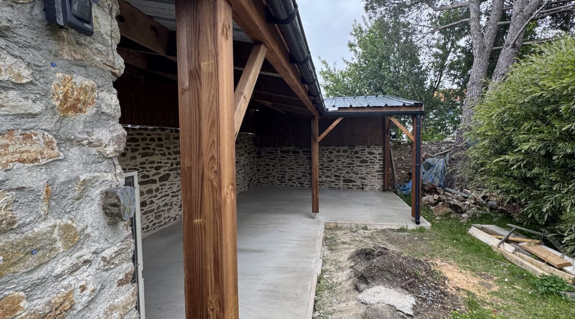 pergola preau bois sur mesure mur en pierre quimiac anex ouest