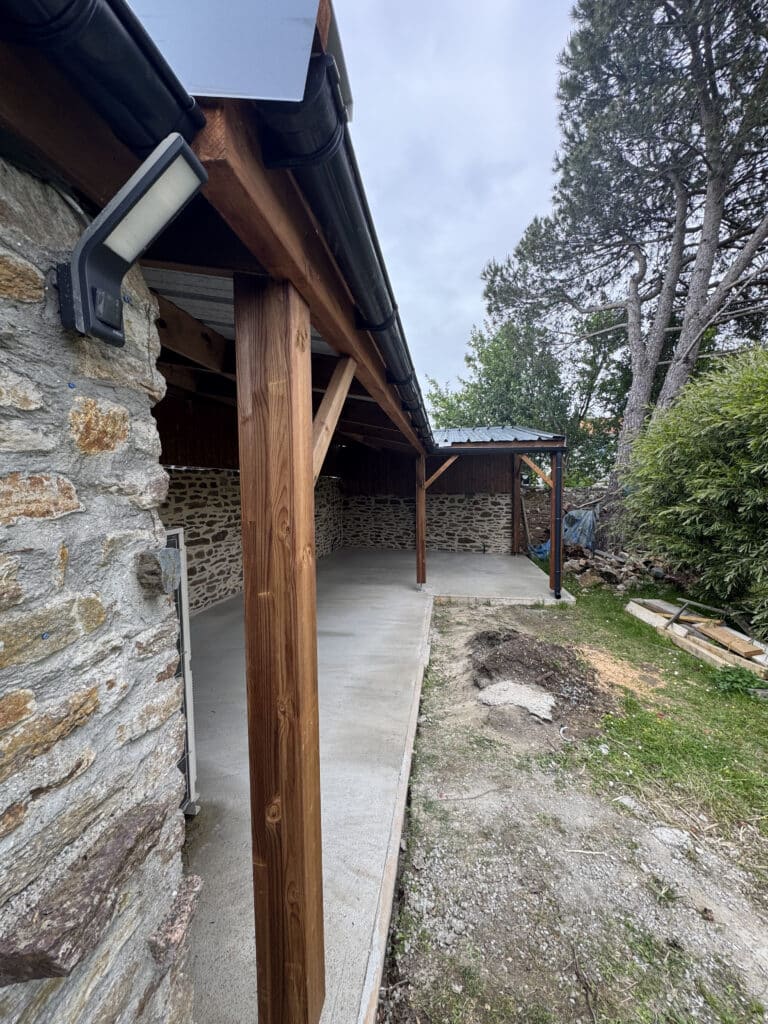 pergola preau bois sur mesure mur en pierre quimiac anex ouest