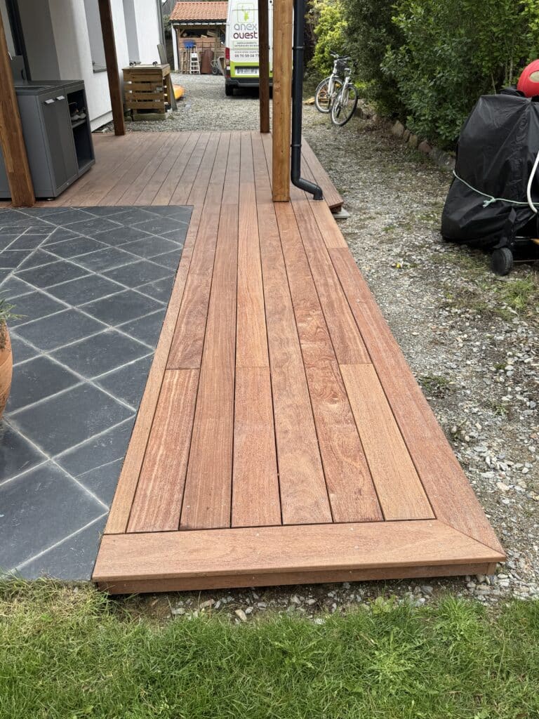 creation terrasse bois exotique amenagement exterieur mesquer